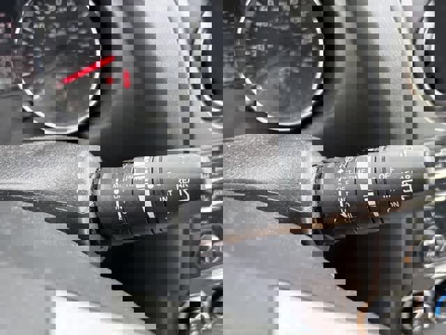 Used 2015 Nissan Rogue S w/ Convenience Package image 18