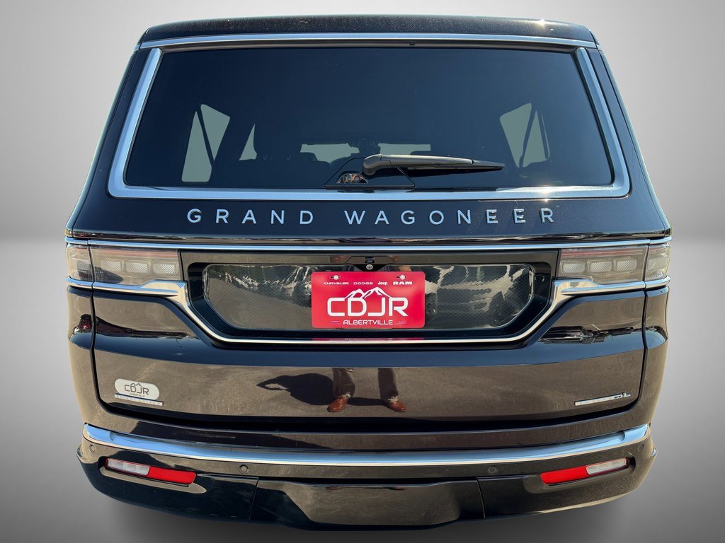 Used 2023 Jeep Grand Wagoneer L Series II image 7