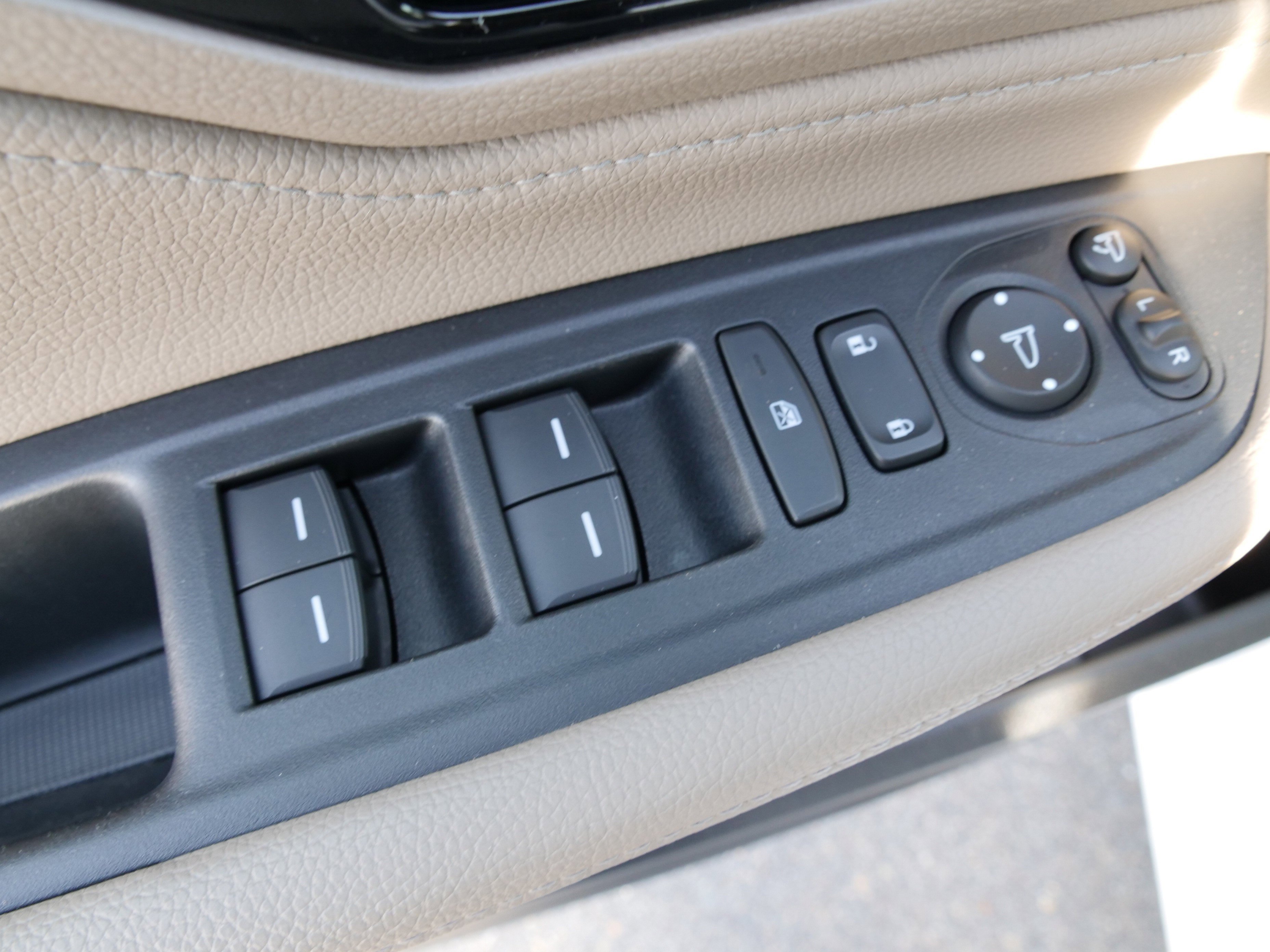 Used 2024 Honda Odyssey Elite image 18