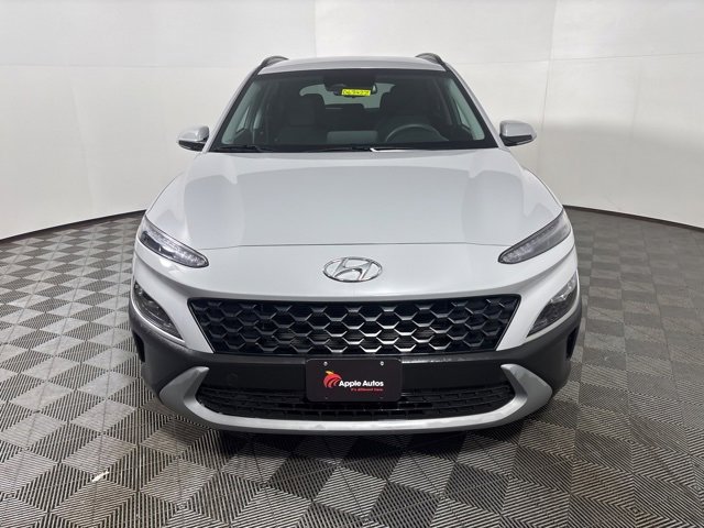Used 2023 Hyundai Kona SEL image 2
