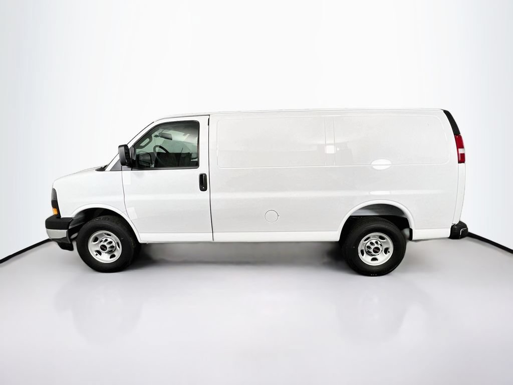 New 2026 GMC Savana 3500 Extended w/ Driver Convenience Package RWD image 4