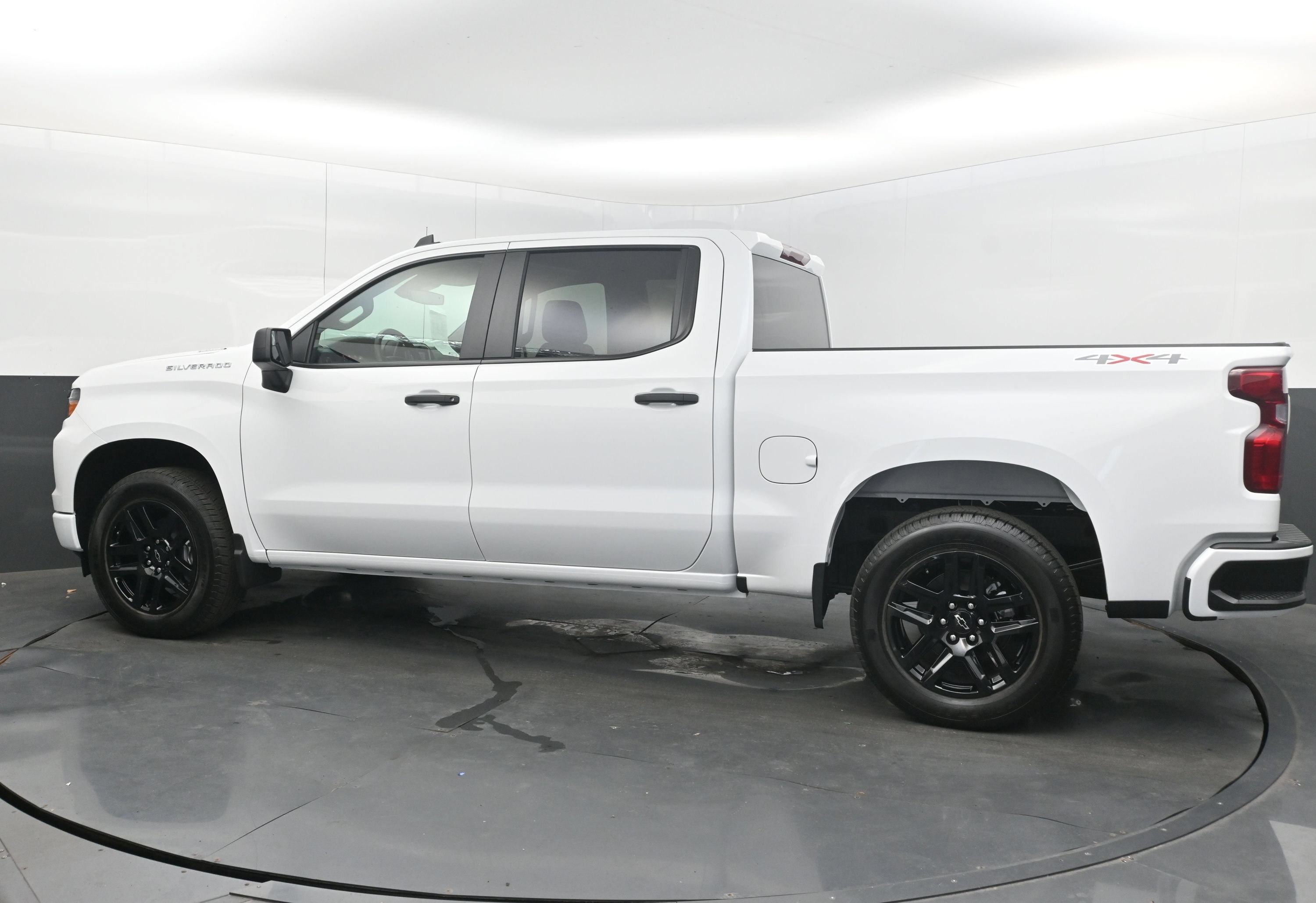 Used 2026 Chevrolet Silverado 1500 Custom AWD/4WD image 7