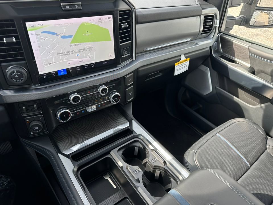 New 2025 Ford F250 Platinum image 30