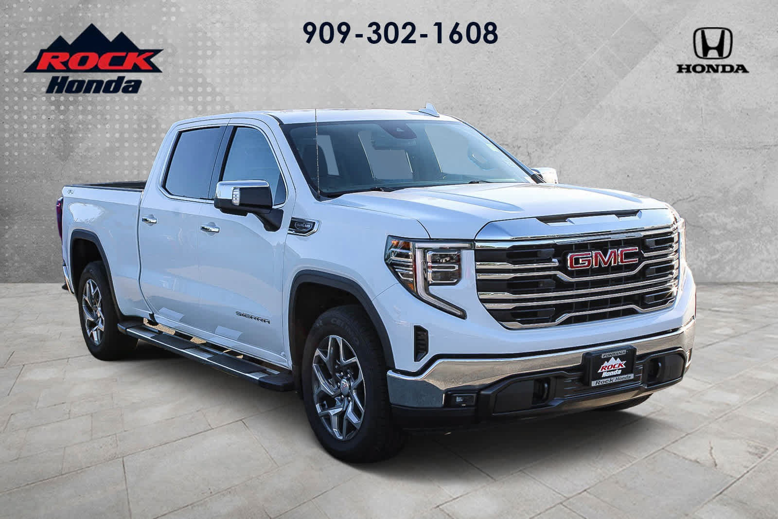 Used 2022 GMC Sierra 1500 SLT w/ SLT Premium Package AWD/4WD image 3