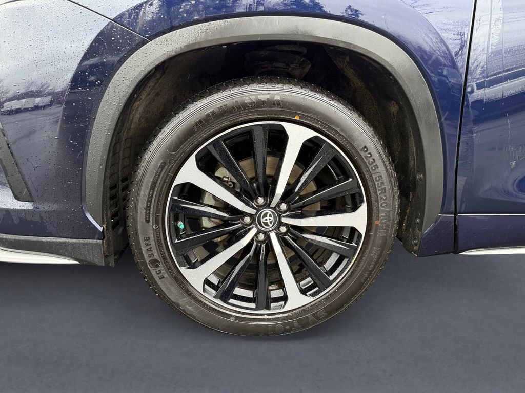 Used 2021 Toyota Highlander XSE image 9