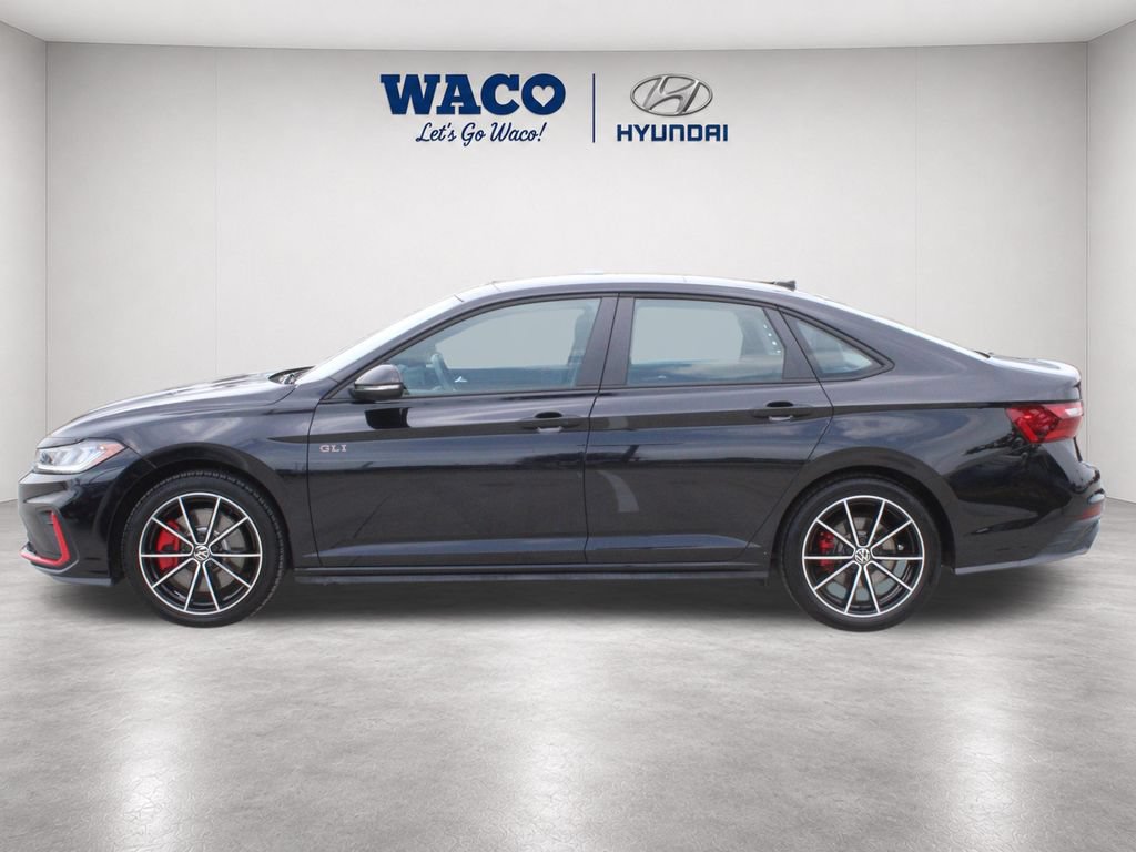 Used 2025 Volkswagen Jetta GLI Autobahn FWD image 3