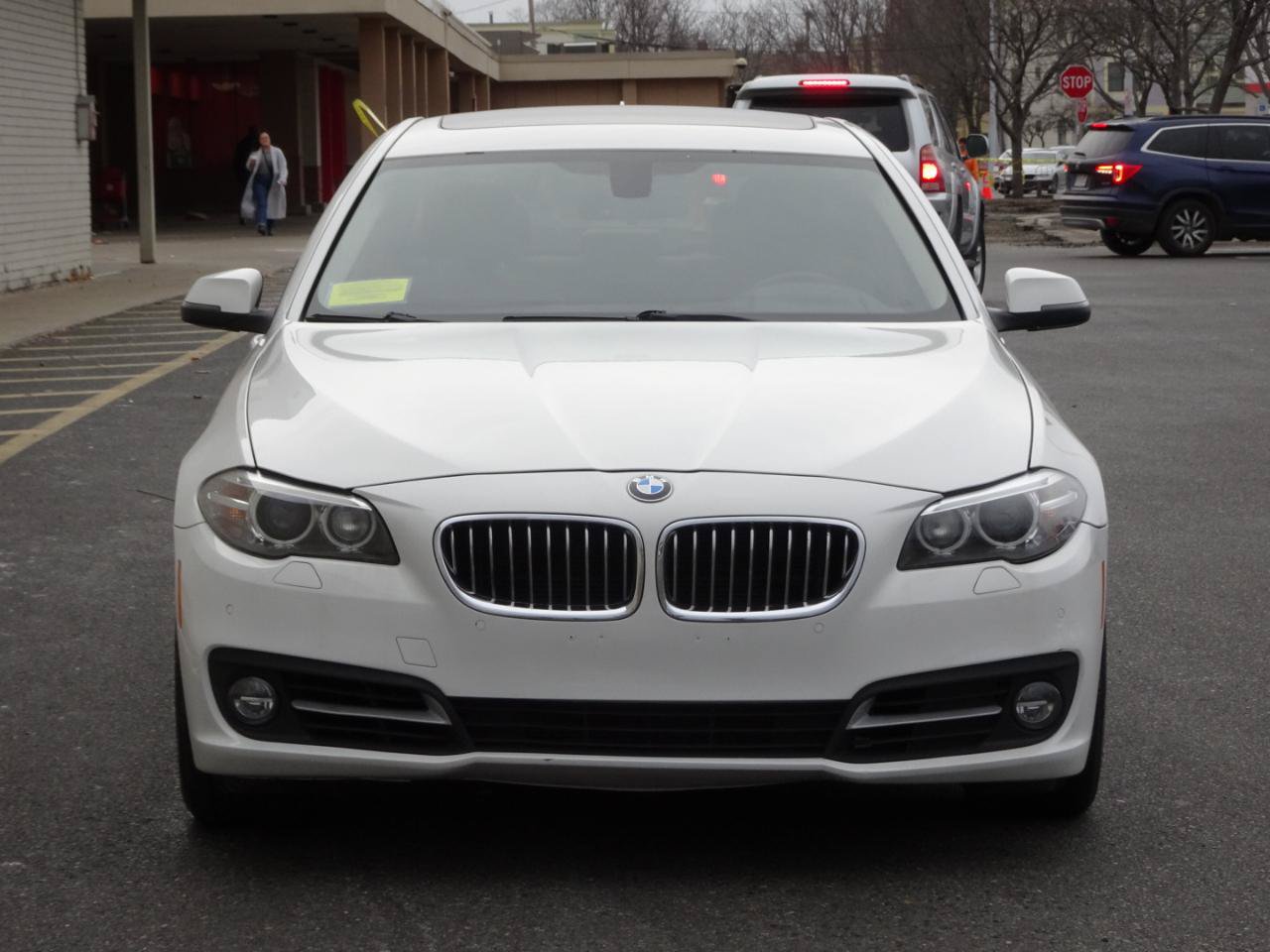 Used 2015 BMW 528i xDrive Sedan AWD/4WD image 2
