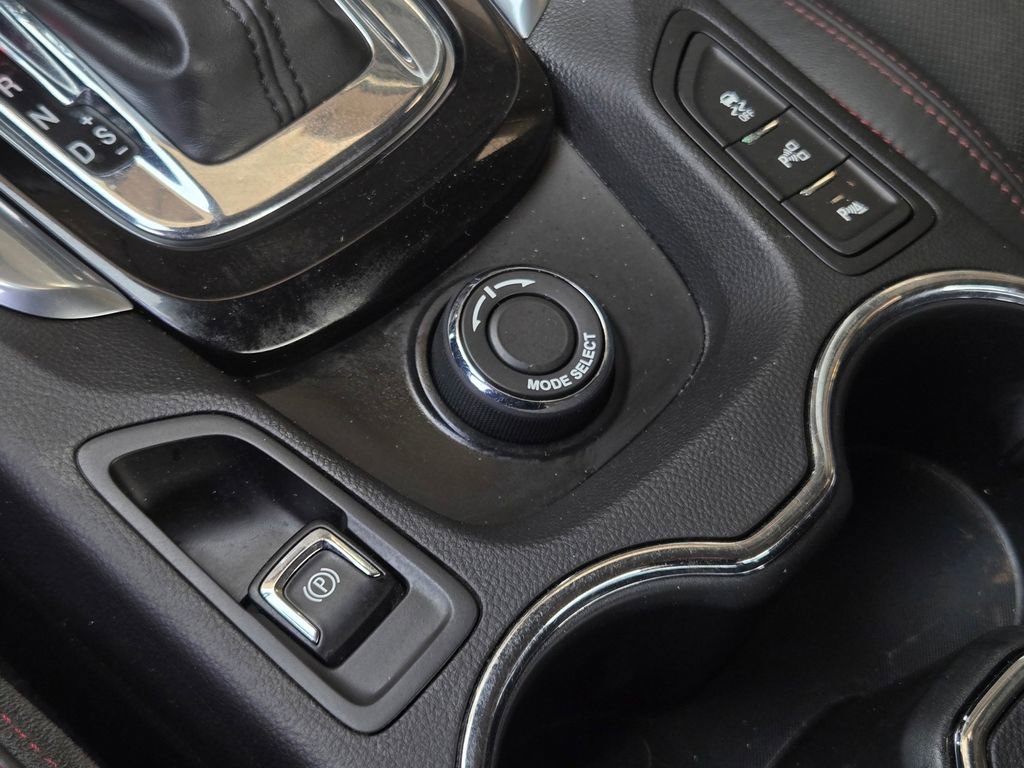 Used 2017 Chevrolet SS image 25