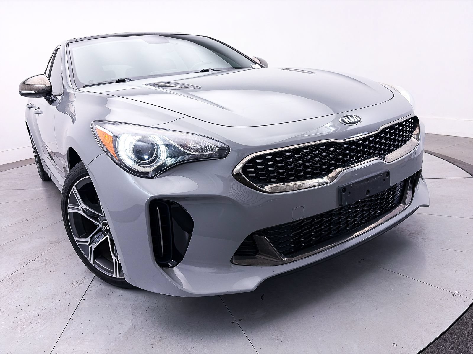 Used 2021 Kia Stinger GT-Line w/ Sun & Sound Package RWD image 9