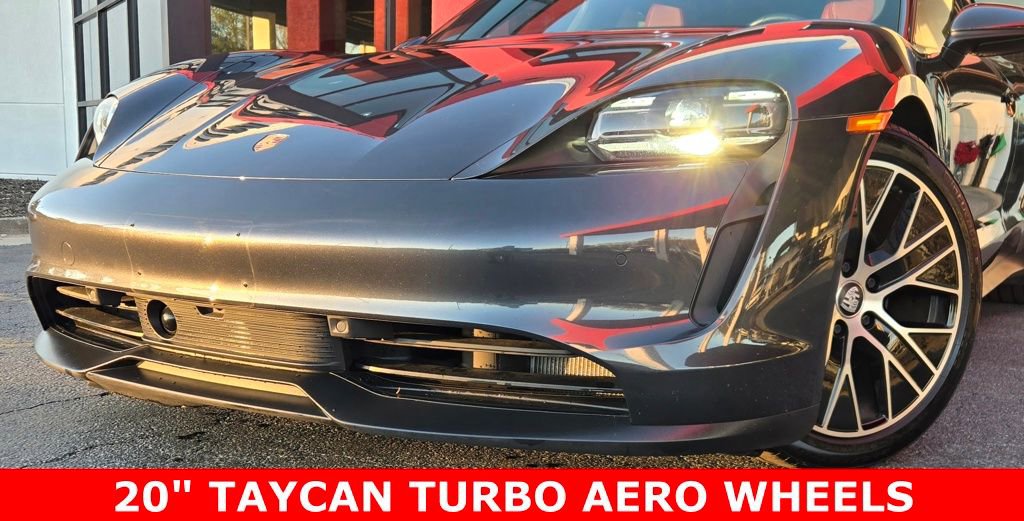 Used 2022 Porsche Taycan image 2
