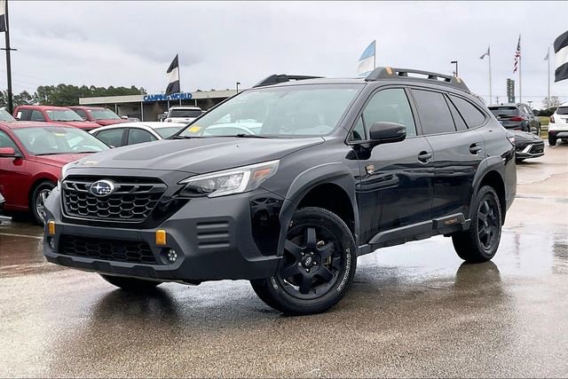 Used 2022 Subaru Outback Wilderness image 2