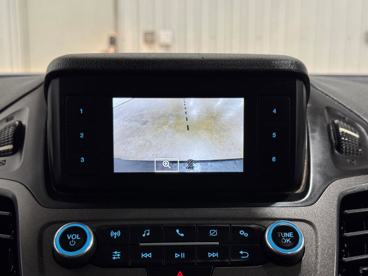 Used 2019 Ford Transit Connect XL image 30