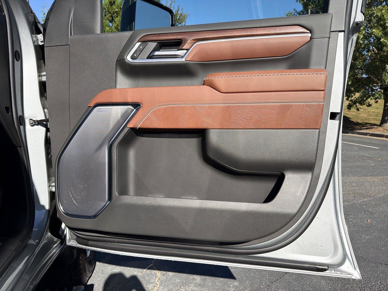 New 2026 GMC Sierra 3500 Denali Ultimate AWD/4WD image 12