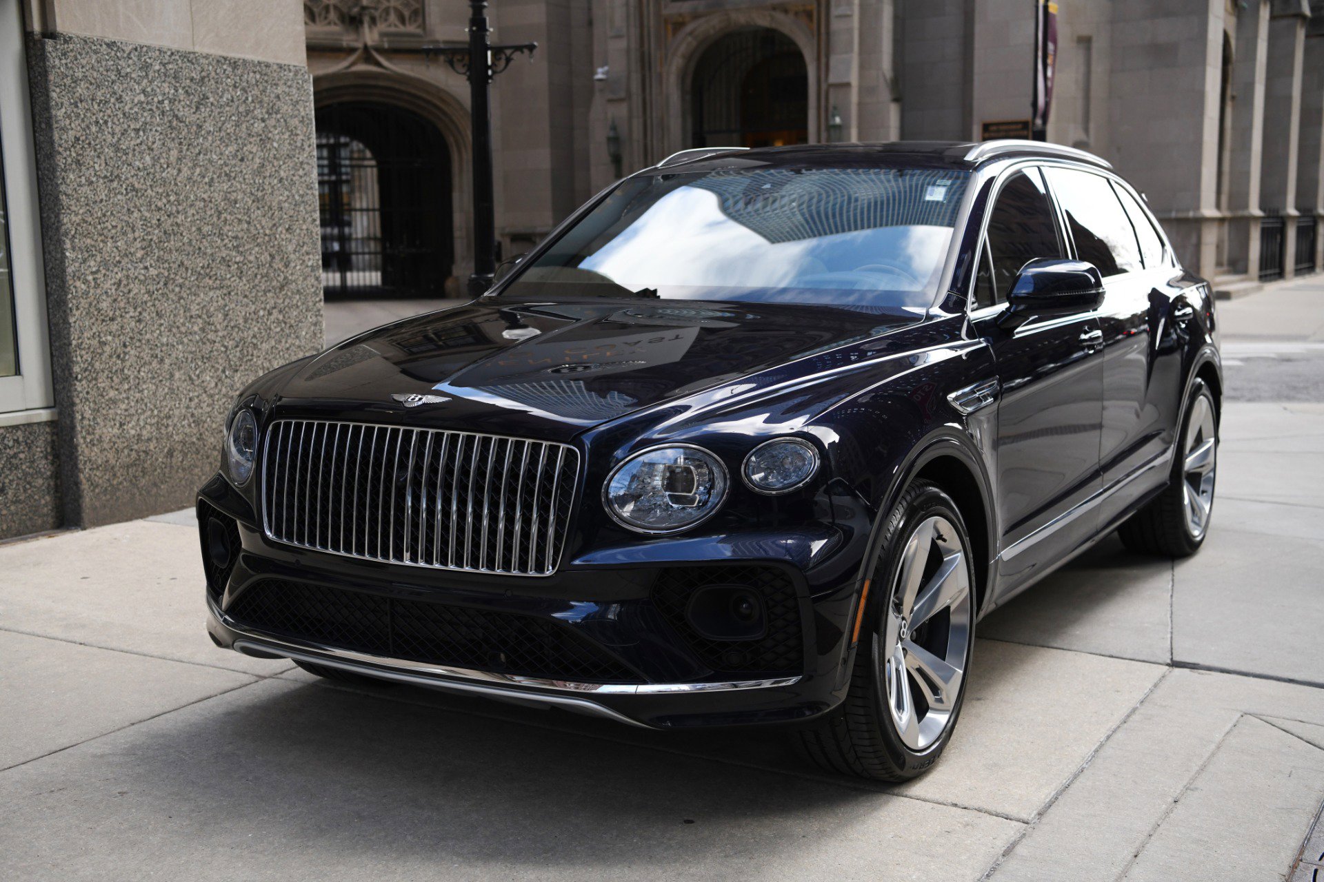 Used 2023 Bentley Bentayga Extended Wheelbase