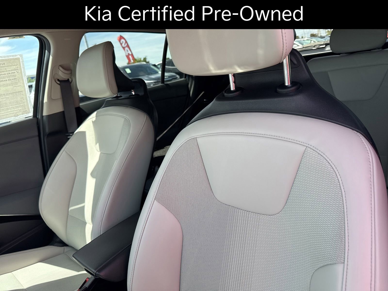 Certified 2023 Kia Niro EX Touring FWD image 18