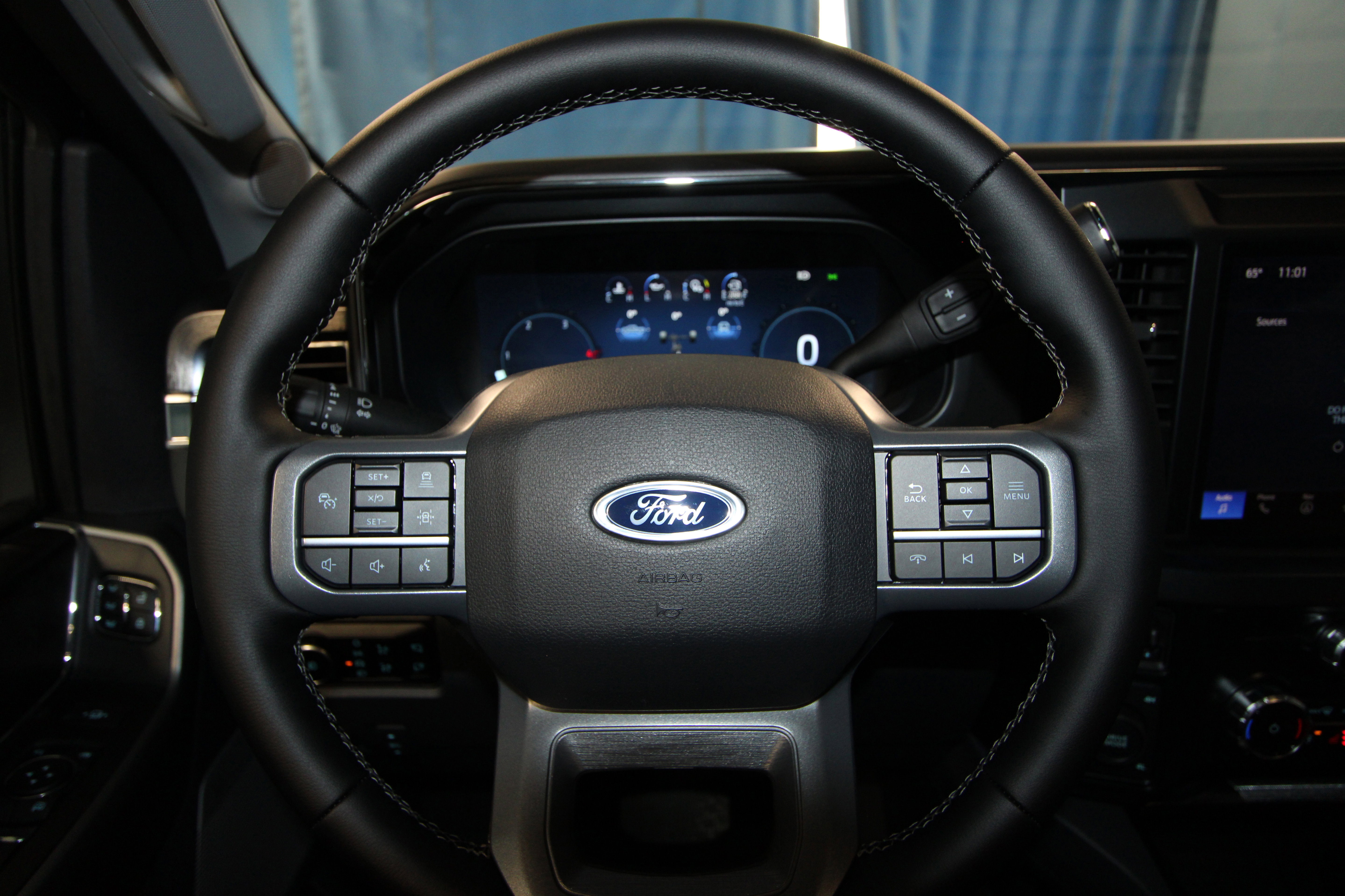 New 2025 Ford F350 Lariat w/ Lariat Ultimate Package image 10