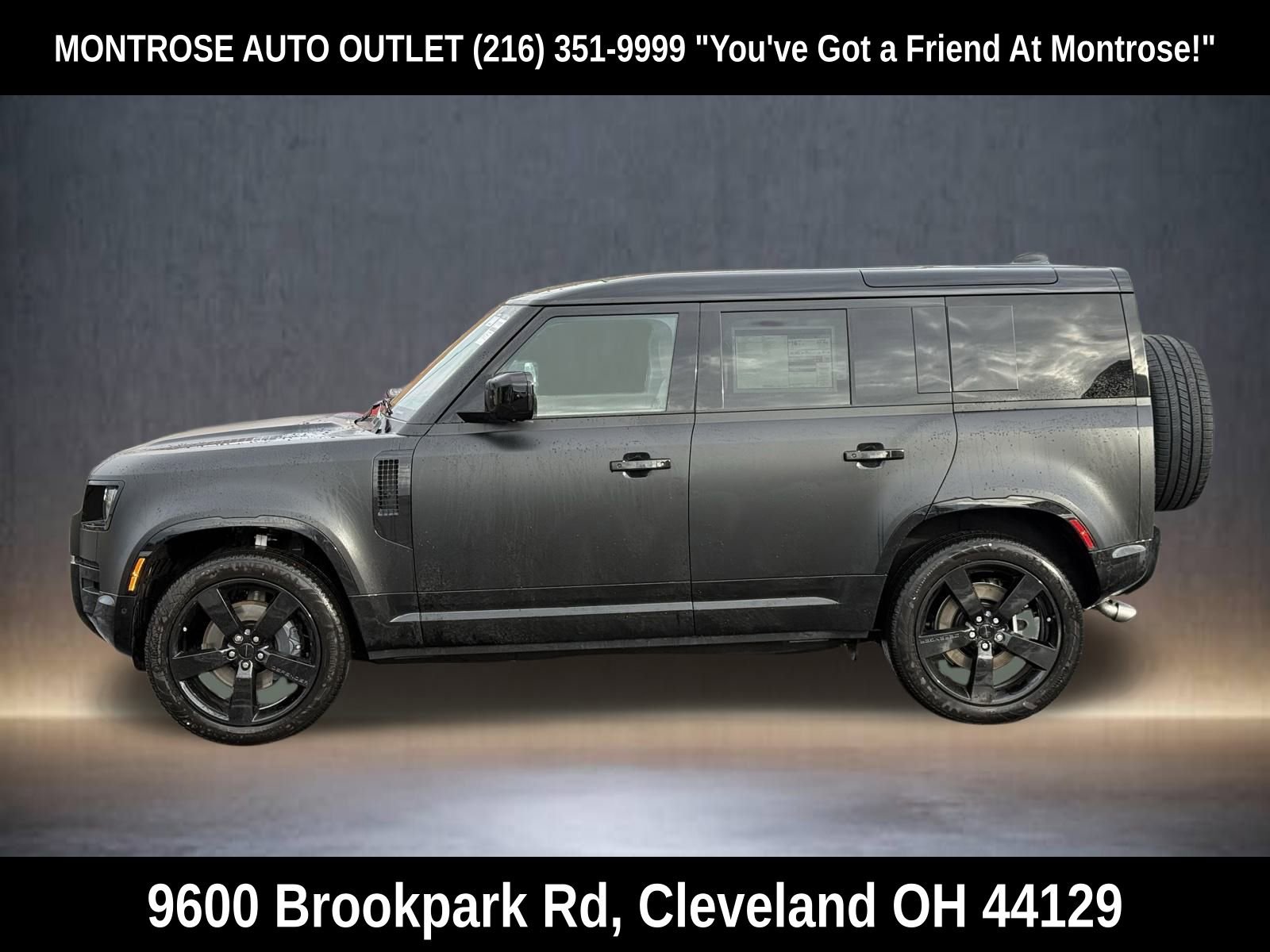 New 2026 Land Rover Defender 110 X-Dynamic SE image 2