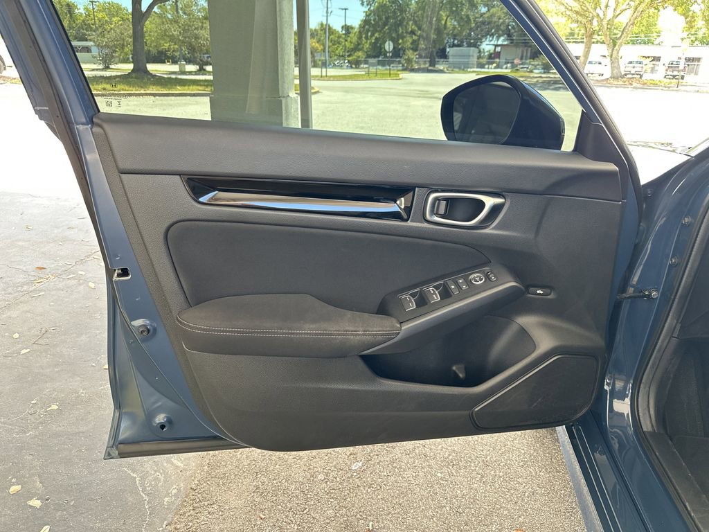 Used 2025 Honda Civic FWD Hybrid Sedan image 10