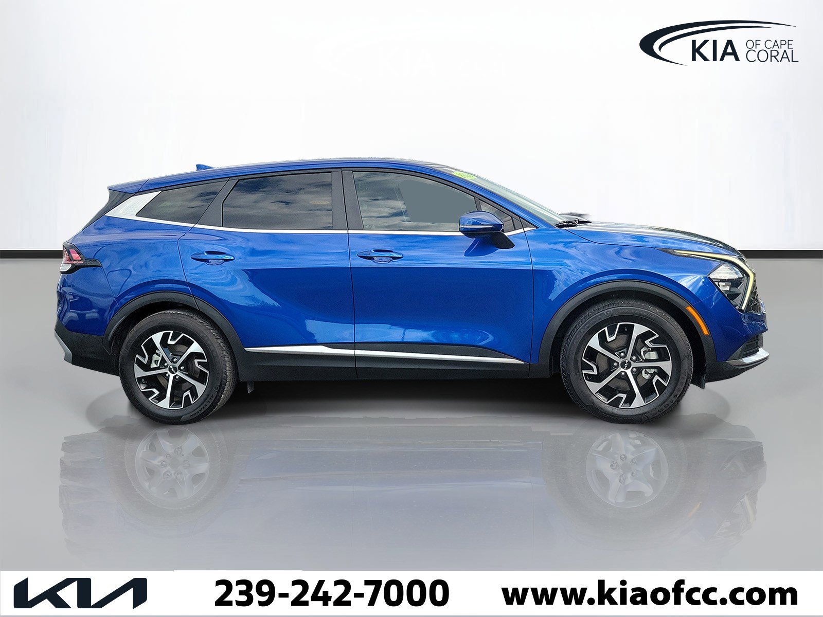 Certified 2023 Kia Sportage EX FWD image 3