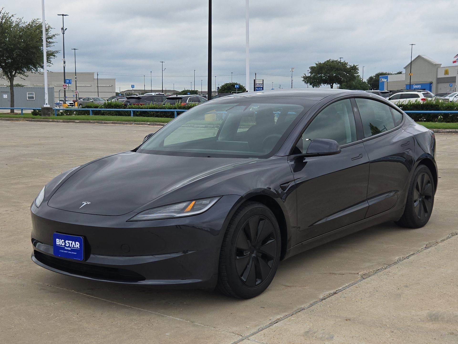 Used 2024 Tesla Model 3 Standard Range RWD image 8