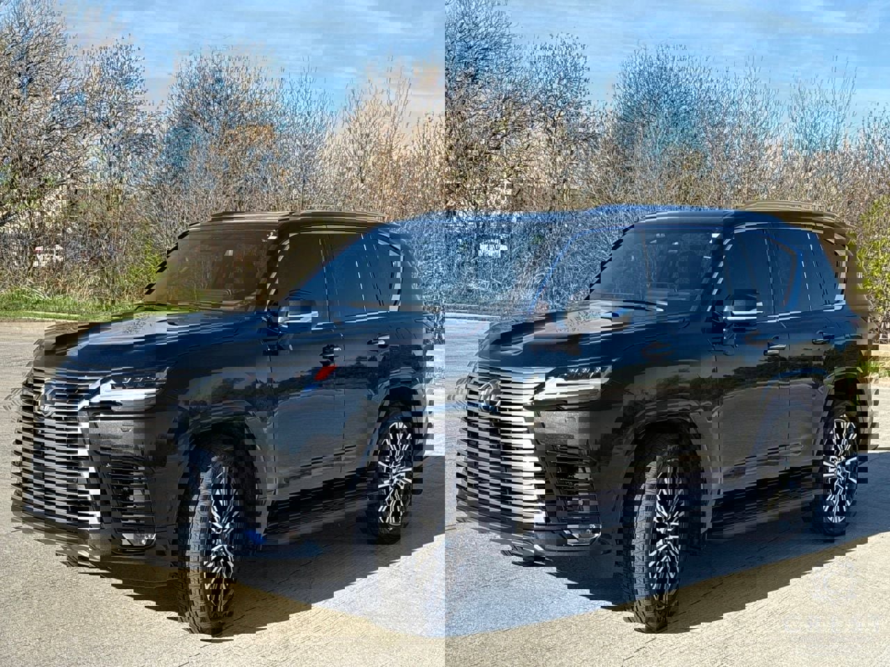 Used 2025 Lexus LX 600 4WD w/ Luxury Package image 5