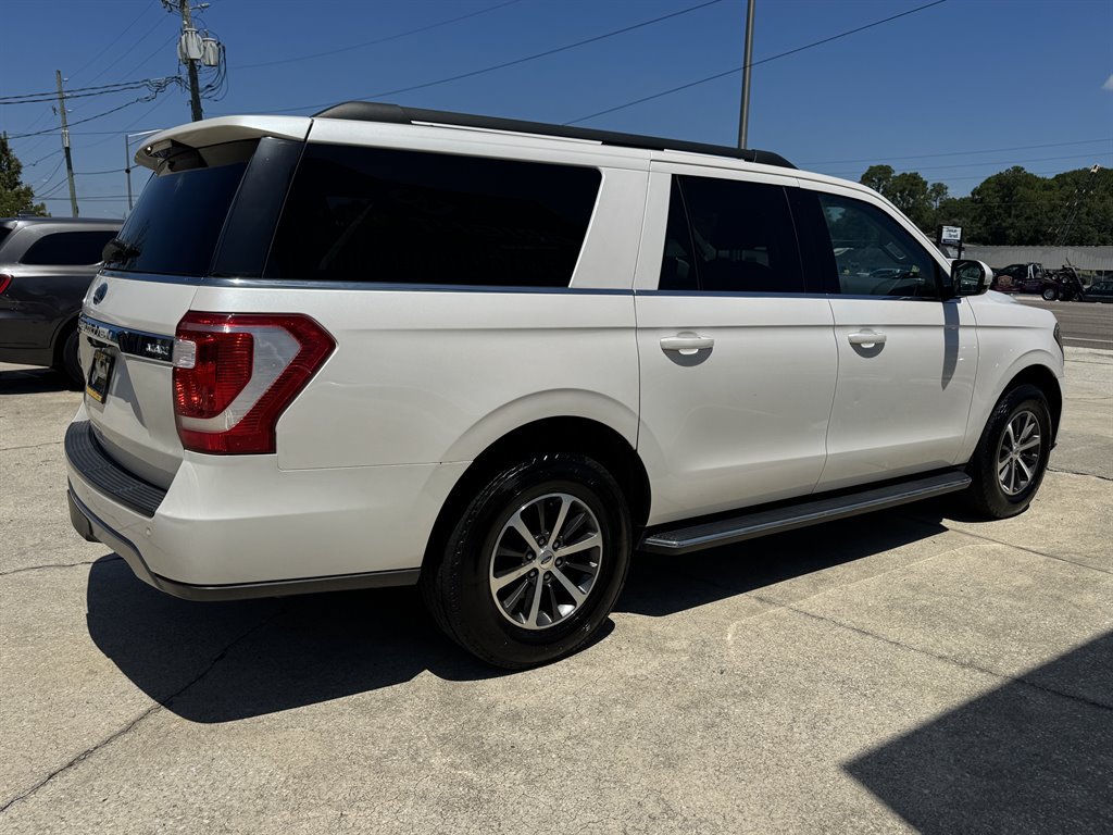 Used 2018 Ford Expedition Max XLT w/ Equipment Group 202A RWD image 5