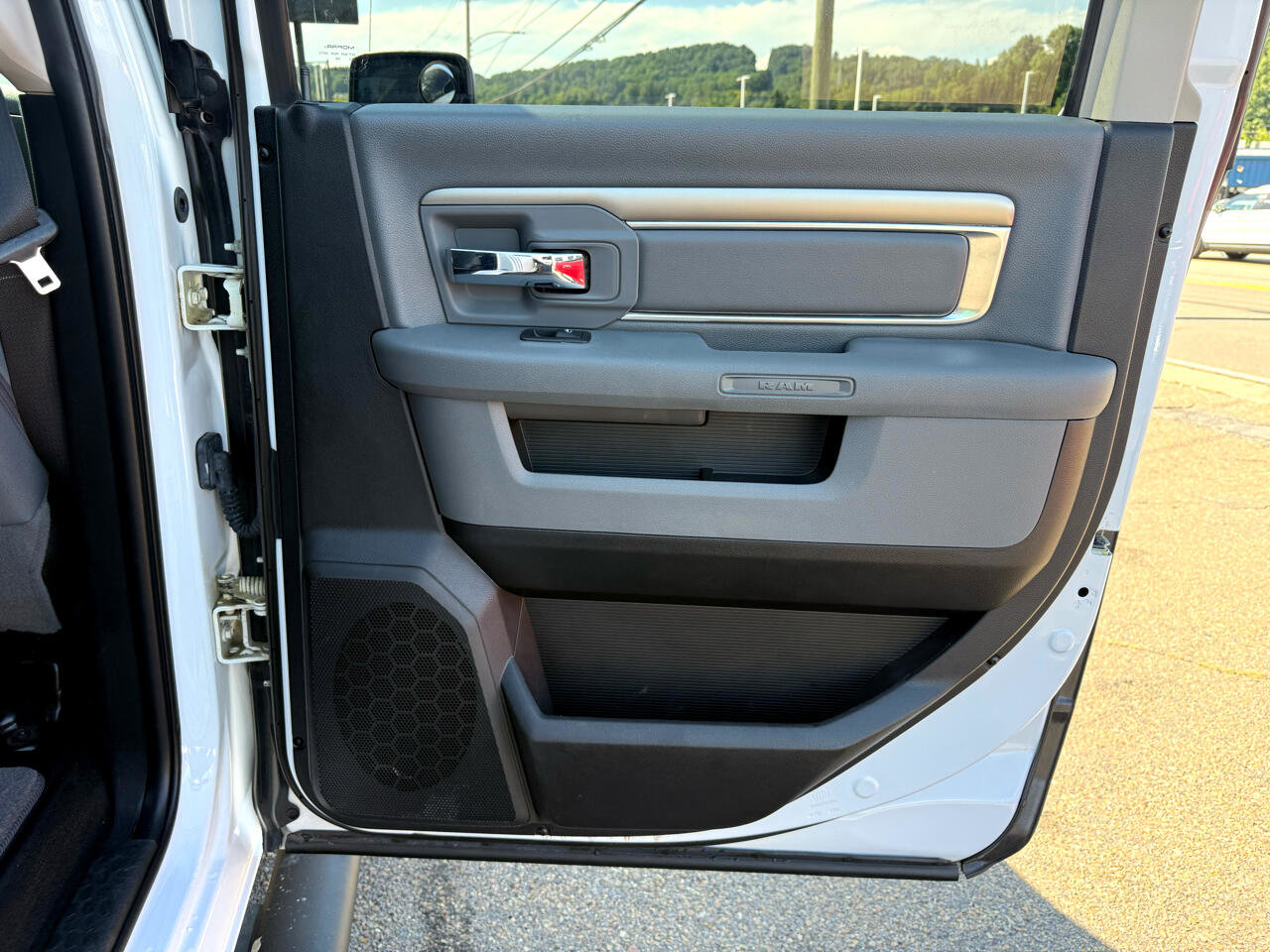 Used 2017 RAM 1500 Outdoorsman image 29