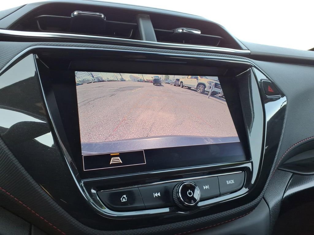 Used 2022 Chevrolet TrailBlazer RS w/ Technology Package AWD/4WD image 18