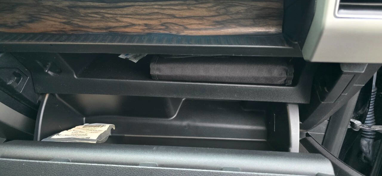 Used 2018 Ford F150 Lariat w/ Equipment Group 502A Luxury AWD/4WD image 24