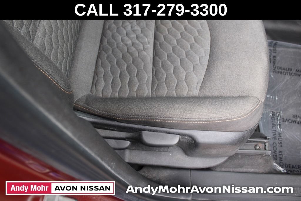 Used 2020 Chevrolet Equinox LT FWD image 20