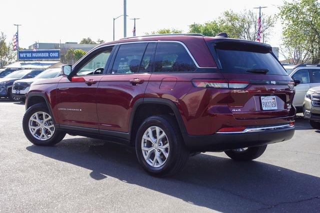 Used 2023 Jeep Grand Cherokee Limited image 9