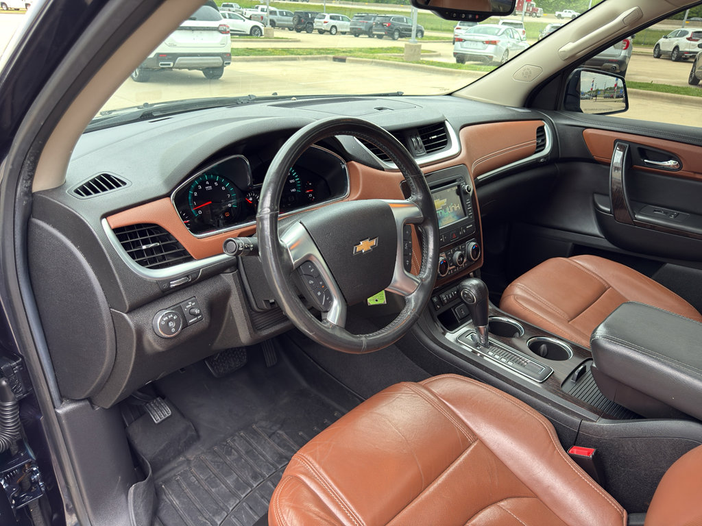 Used 2016 Chevrolet Traverse LTZ w/ LPO, 'HIT The Road' Package AWD/4WD image 9