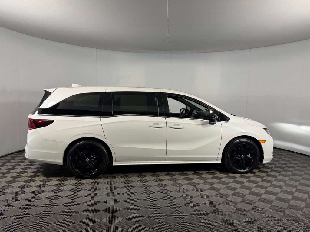 Used 2025 Honda Odyssey Sport-L image 4