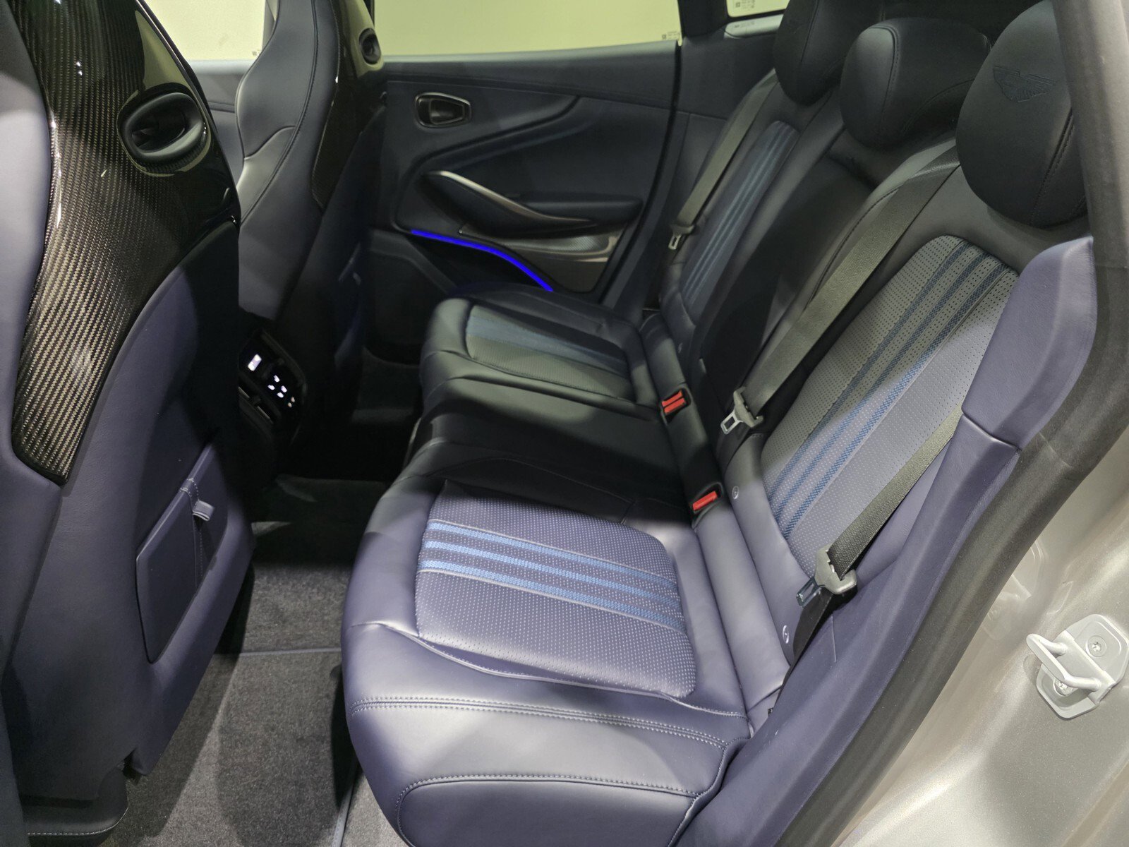 New 2026 Aston Martin DBX 707 image 18