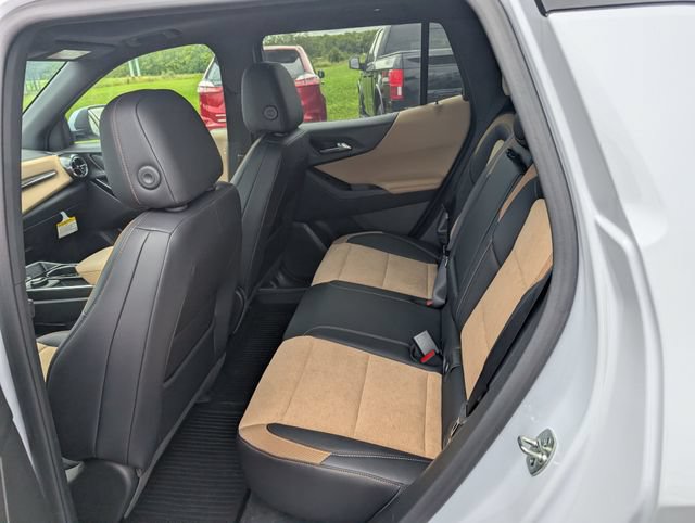 New 2026 Chevrolet Equinox ACTIV w/ Convenience Package III AWD/4WD image 9