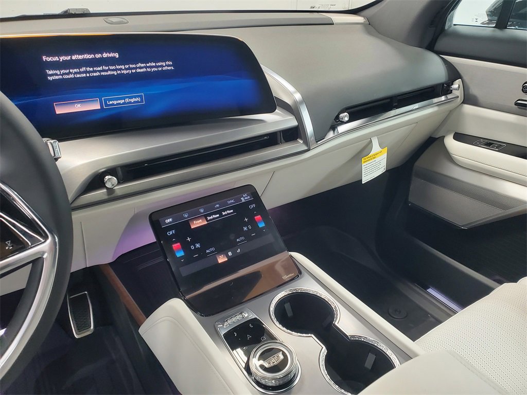 New 2026 Cadillac Vistiq Sport image 16