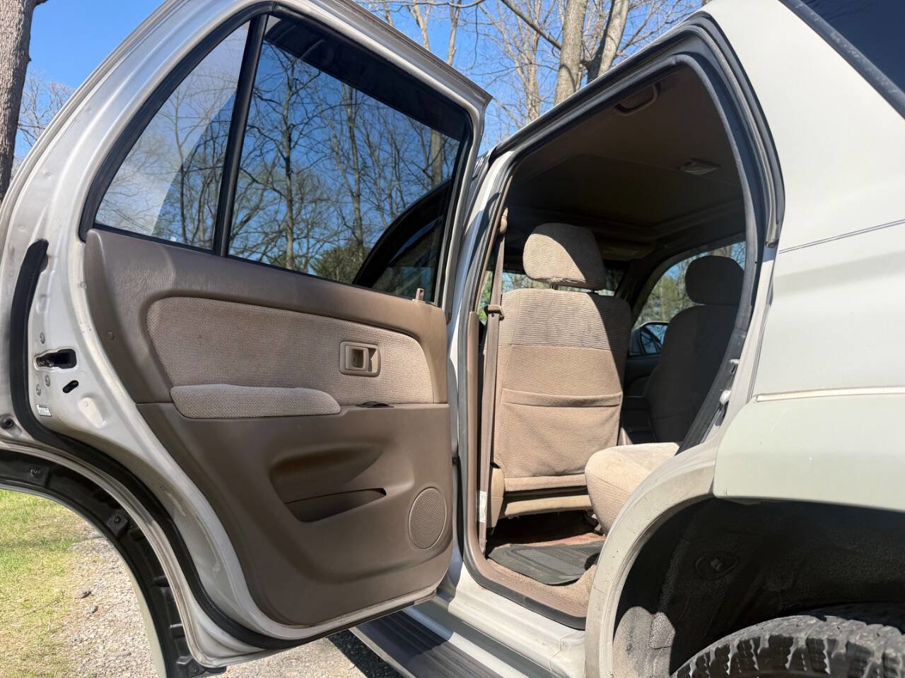 Used 2000 Toyota 4Runner SR5 AWD/4WD image 22