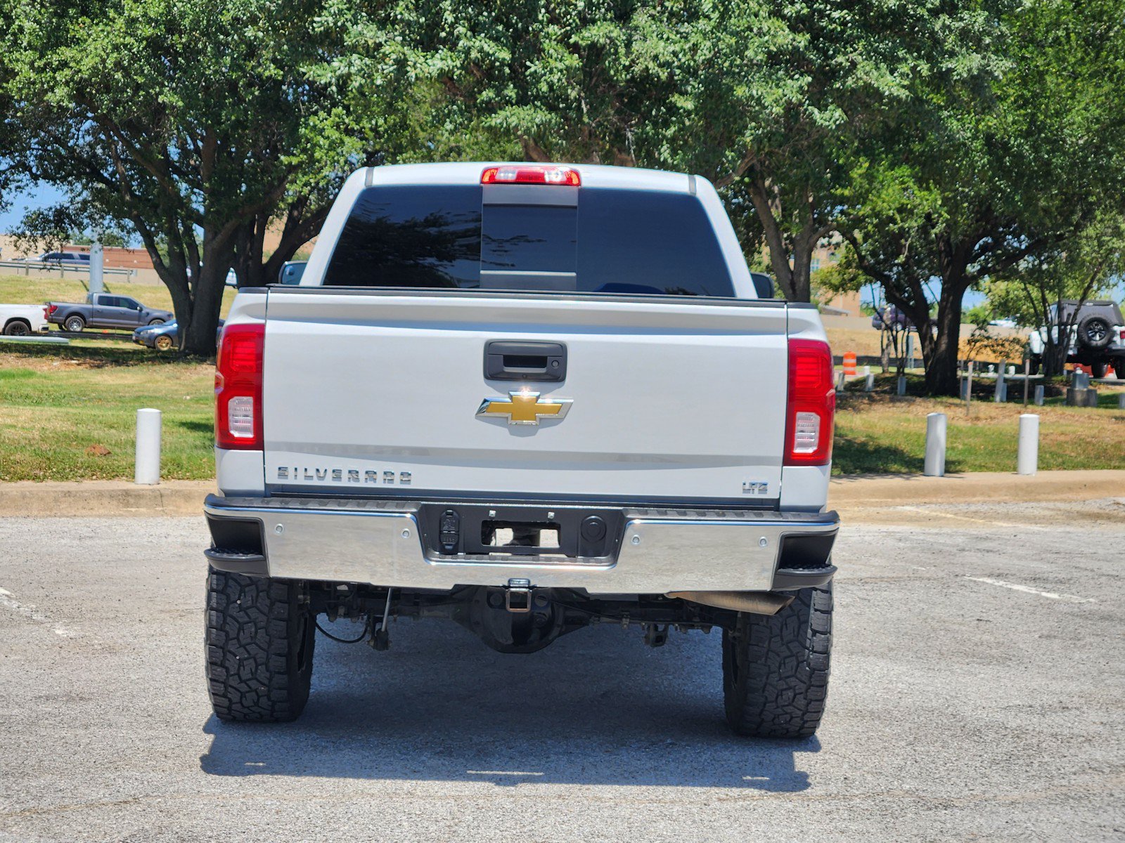 Used 2018 Chevrolet Silverado 1500 LTZ w/ Texas Edition AWD/4WD image 31