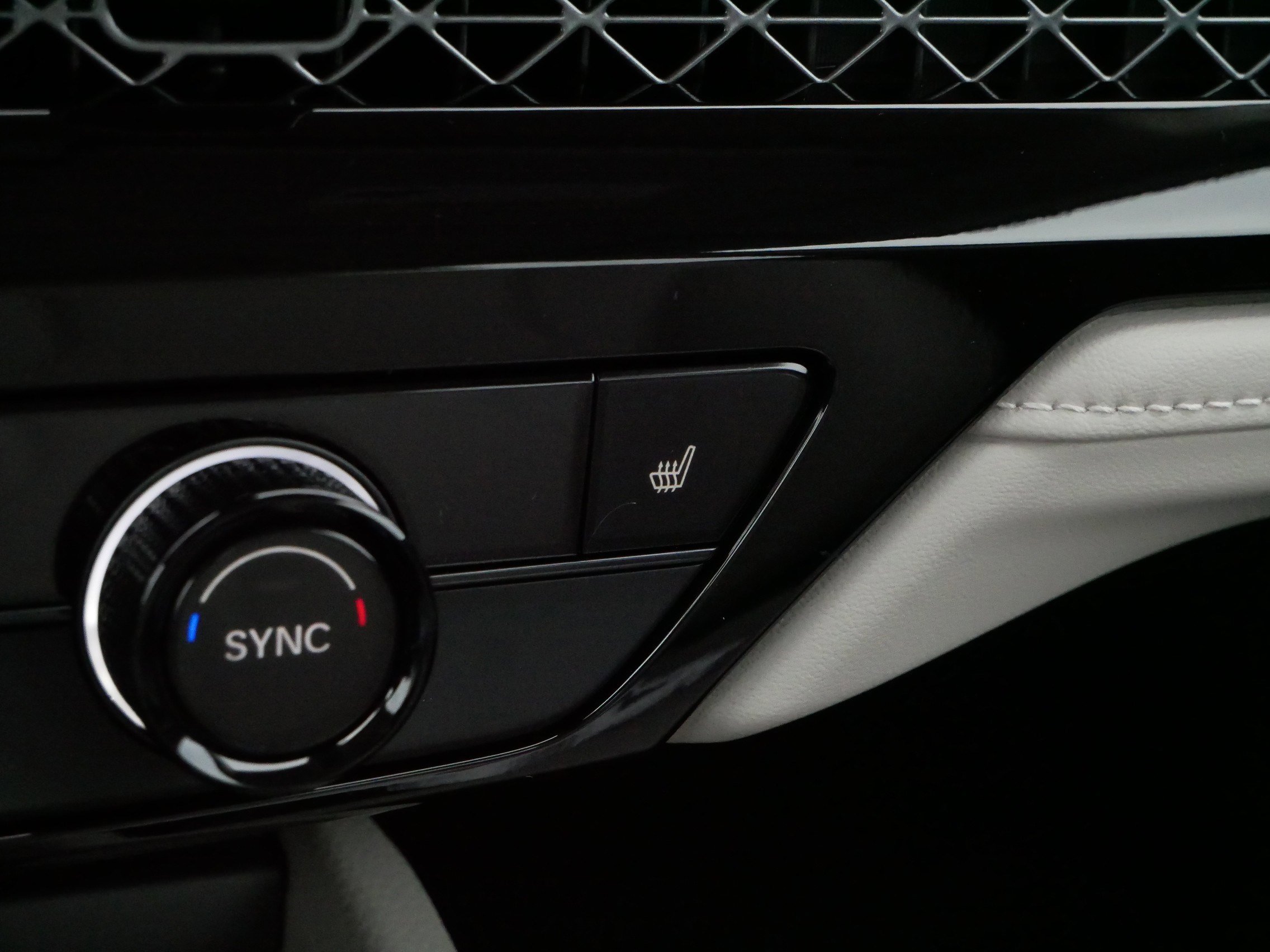 Certified 2025 Honda Accord EX-L image 29