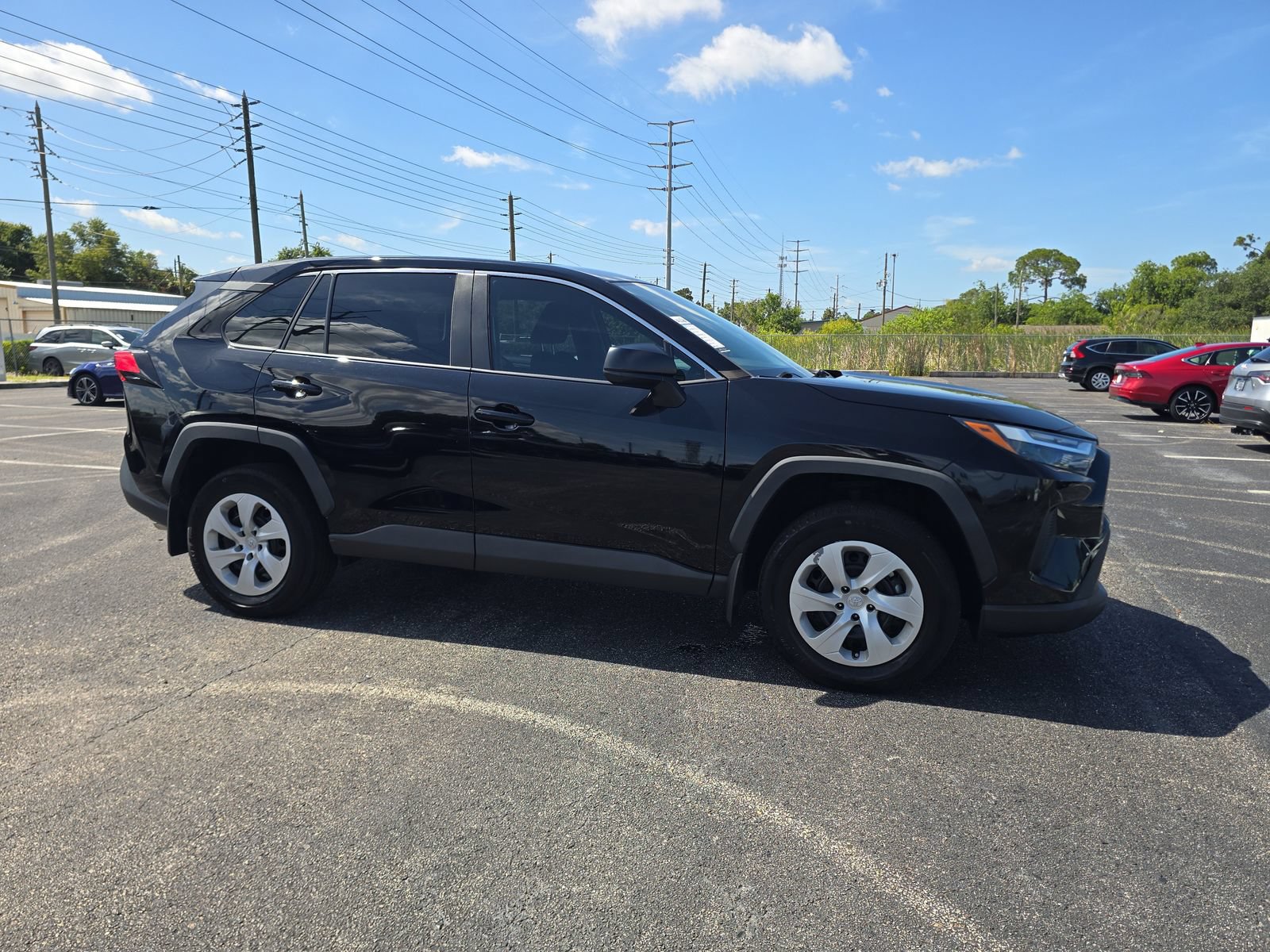Used 2024 Toyota RAV4 LE FWD image 2