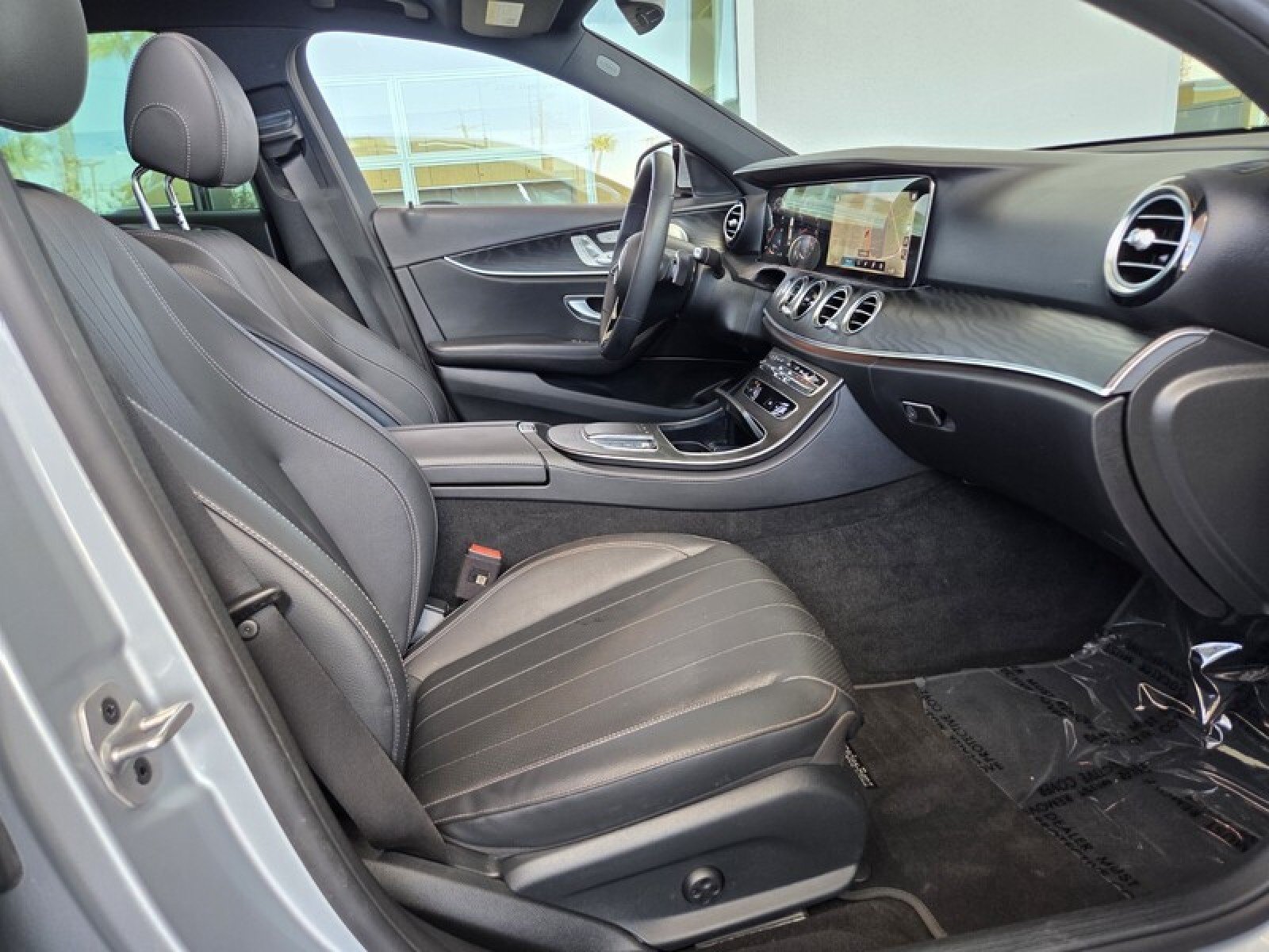 Used 2023 Mercedes-Benz E 350 Sedan image 19