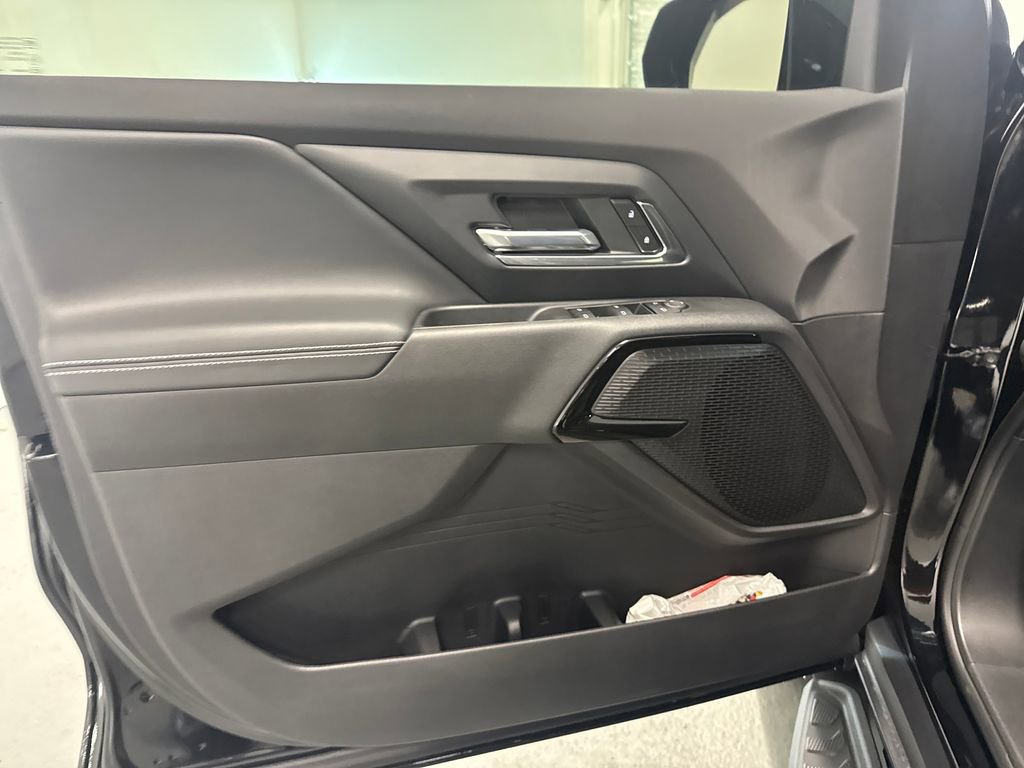 New 2026 Chevrolet Silverado EV LT AWD/4WD image 12