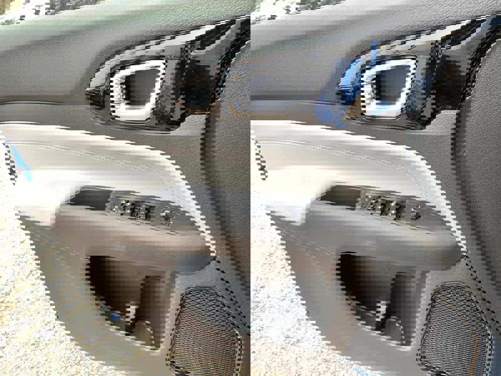 New 2026 Jeep Compass Limited image 14