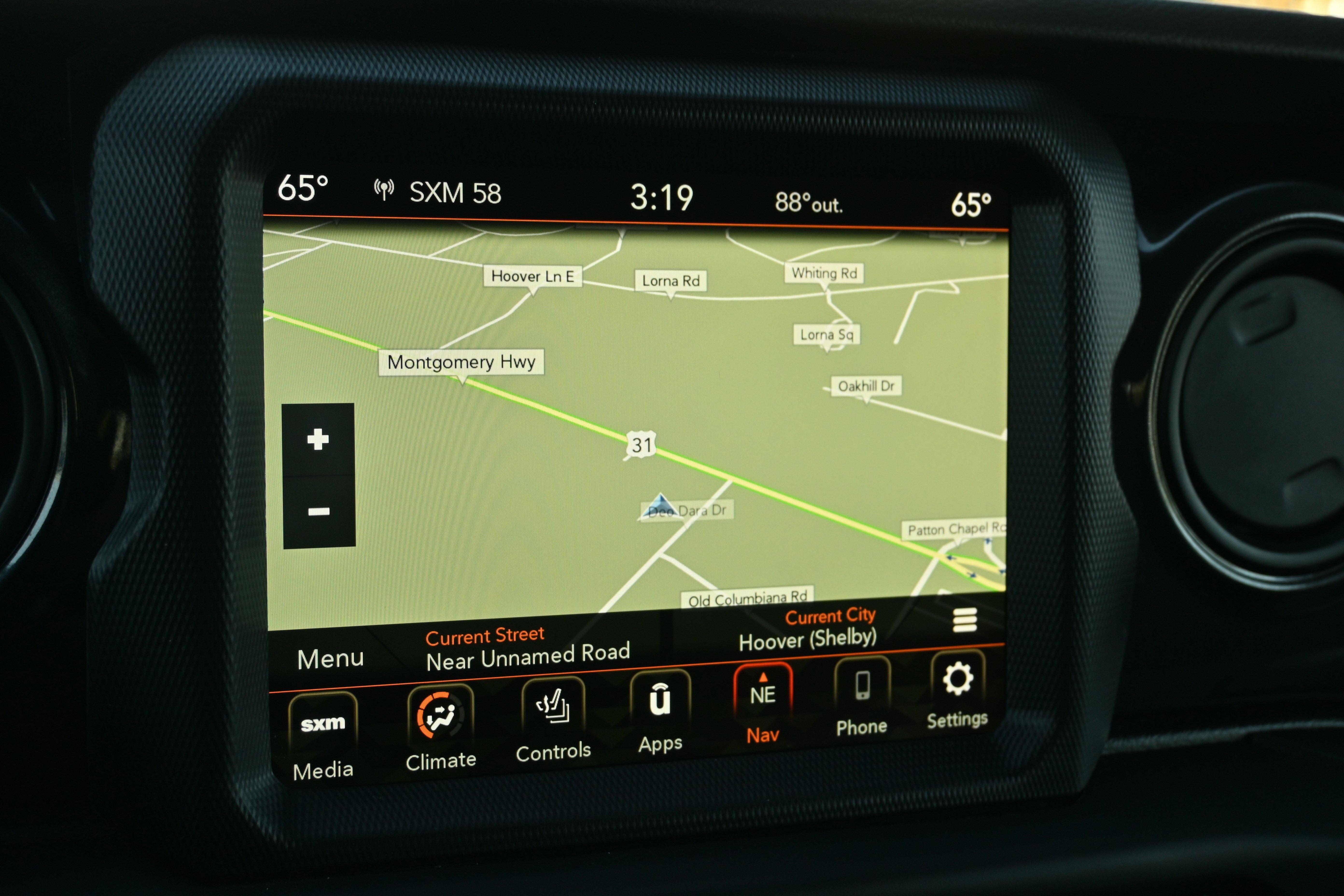 Used 2022 Jeep Gladiator Sport image 32