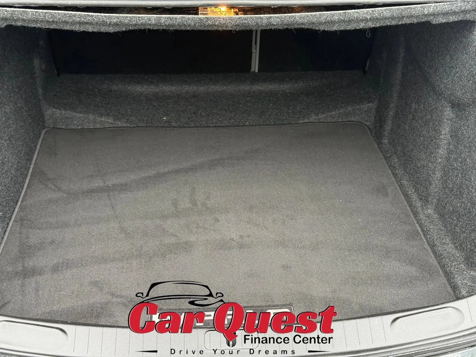 Used 2018 Chevrolet Impala LT FWD image 14