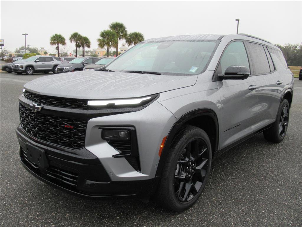 Used 2024 Chevrolet Traverse RS w/ LPO, Floor Liner Package image 3