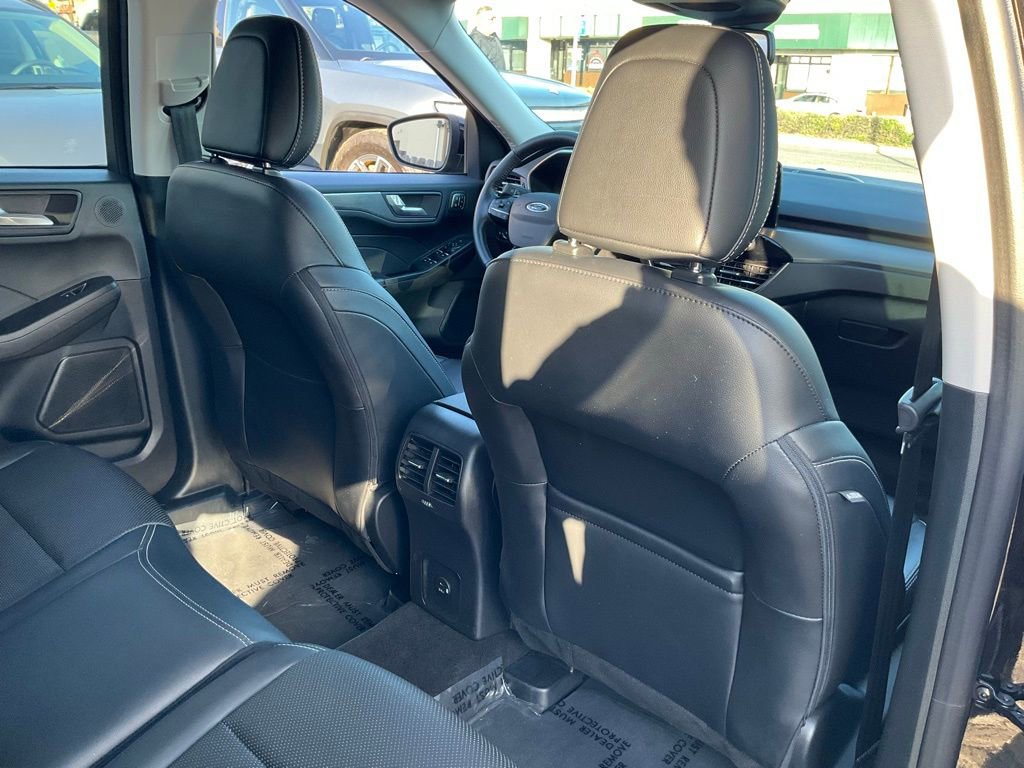 Used 2021 Ford Escape Titanium image 58