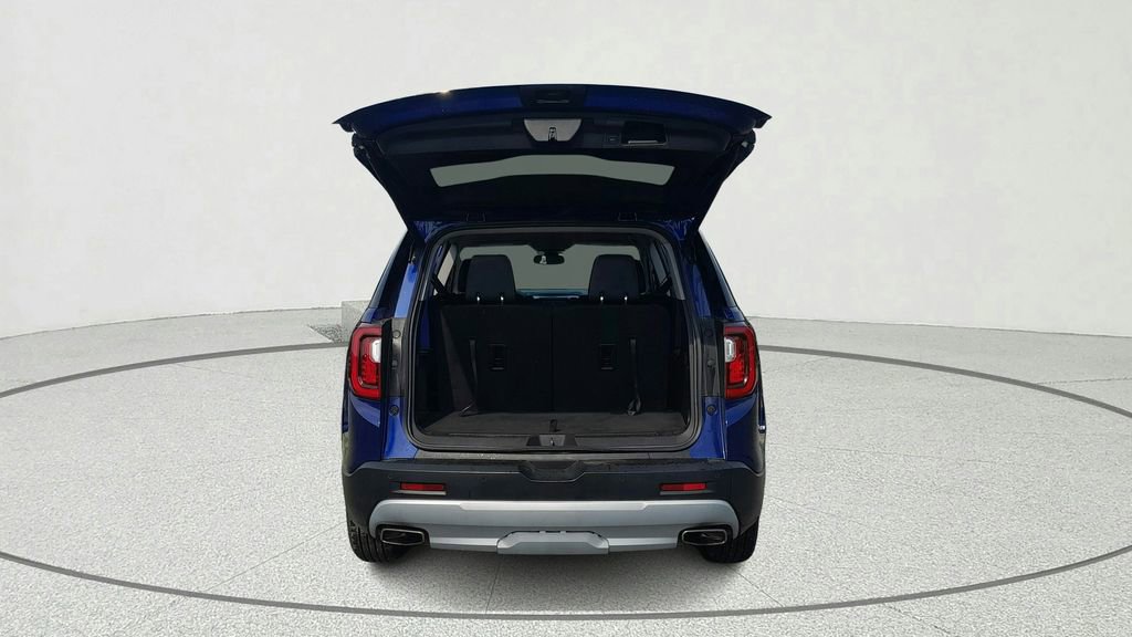 Used 2023 GMC Acadia SLT image 12