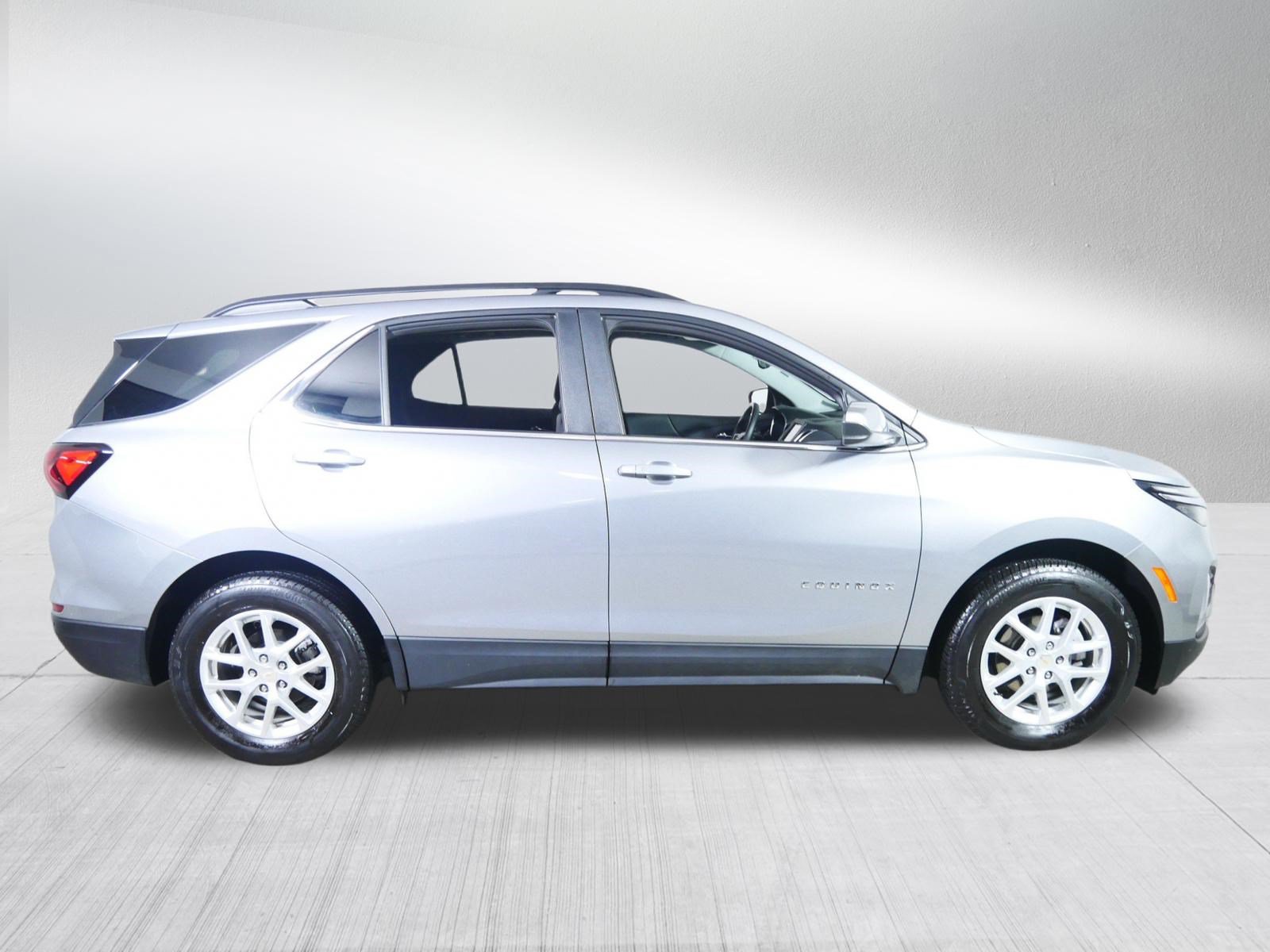 Used 2024 Chevrolet Equinox LT AWD/4WD image 8