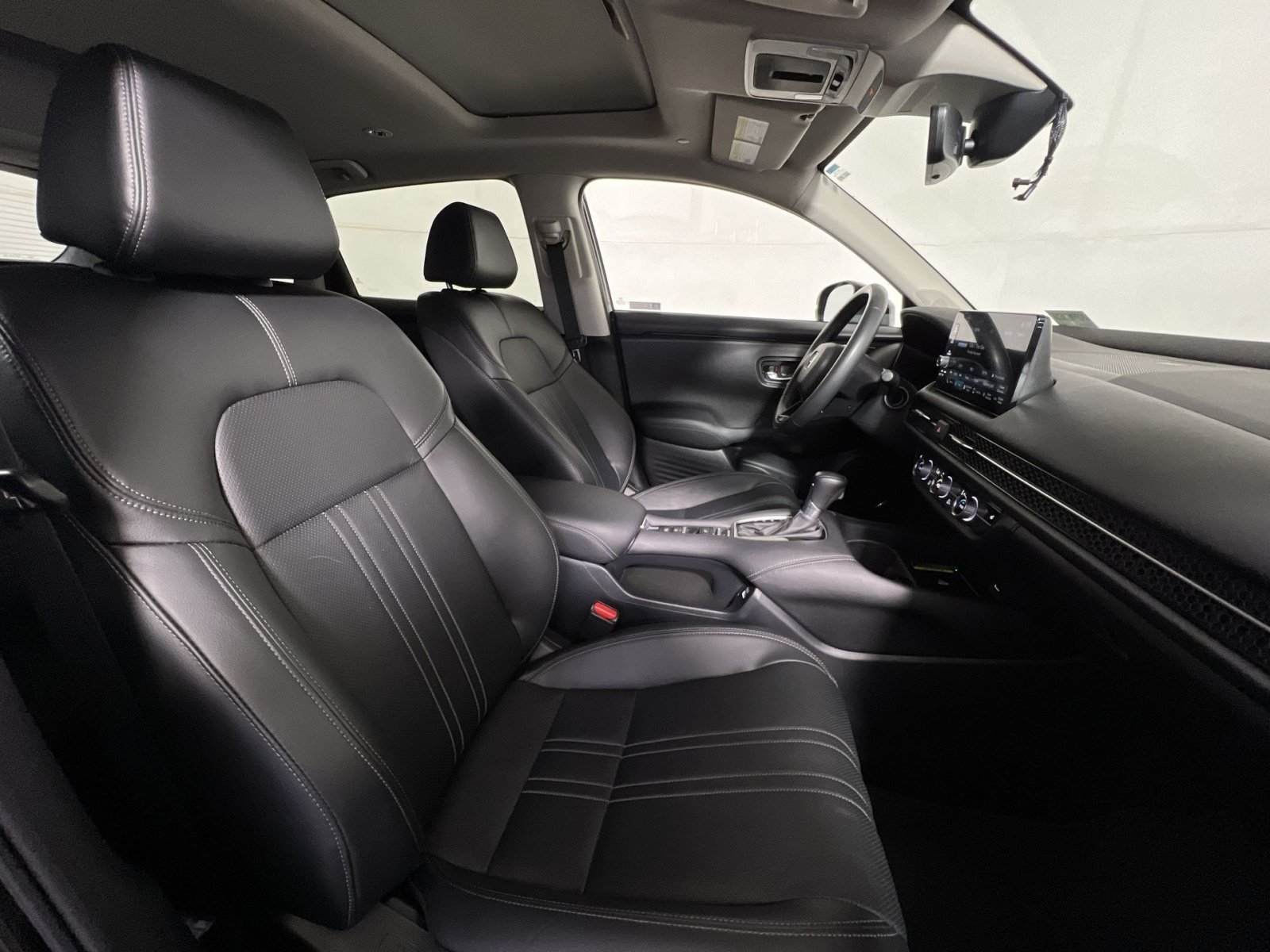 Used 2023 Honda HR-V EX-L image 26